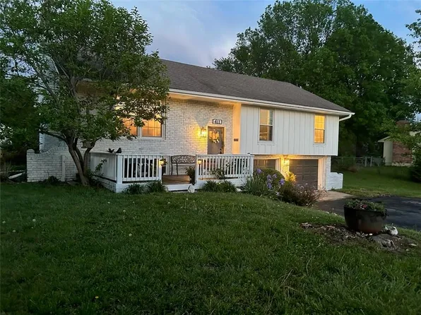 411 Lodwick Ln, Excelsior Springs, MO 64024