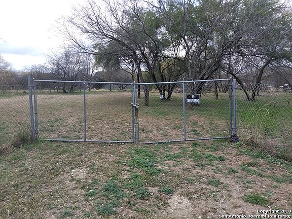 2nd image of 2515 SW 34th St
