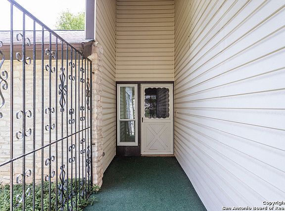 4th image of 12118 Las Vegas St