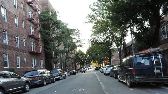 2nd image of 4114 Benham St