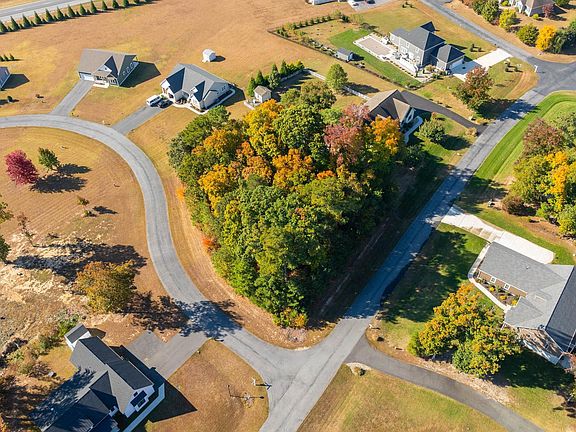 4th image of Sugar Maple Dr Lot 36