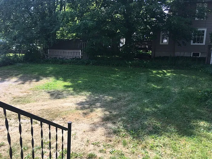 306 Flower Ave E — Photo 33