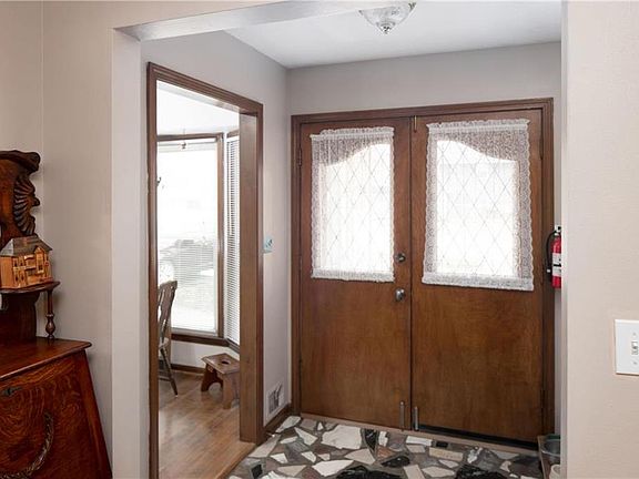 4th image of 4323 S Stayton Ave