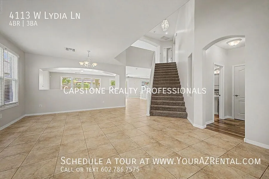Stunning 4-Bedroom, 2.5-Bathroom Oasis with Pool and 3 Car Tandem Garage in Phoenix — Photo 2