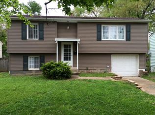 8038 NE 50th St, Kansas City, MO 64119