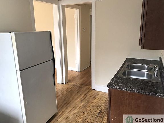 4th image of 6560 S Western Ave APT 3