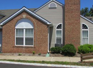 18 Woolsey Ct, Pennington, NJ 08534