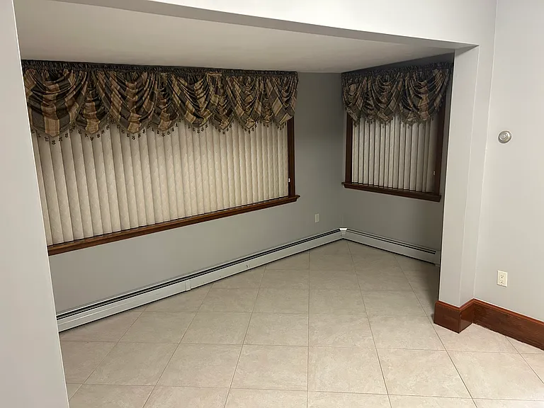 58 Maple St #2 — Photo 15