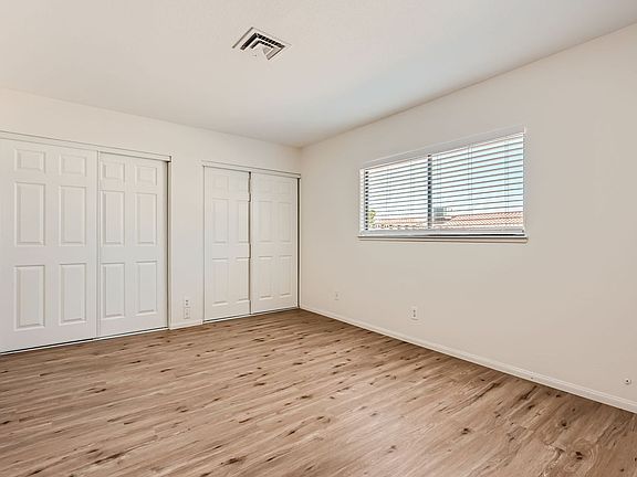 5th image of 2422 La Luna Dr