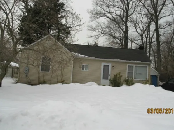 14 Oxalis Rd, Rocky Point, NY 11778