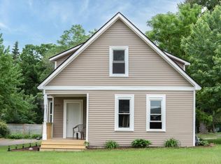 6553 Cedar St, North Branch, MN 55056