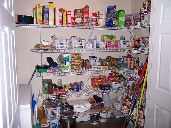 Walk in Pantry