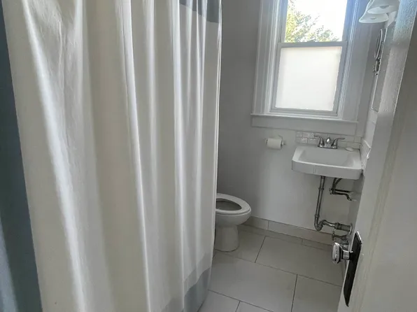 25-14 37th Street image 14 of 14