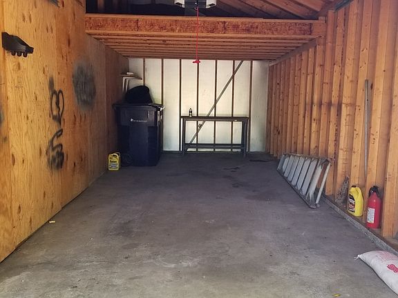 4th image of 1223-1225 Elgin Ave #1223