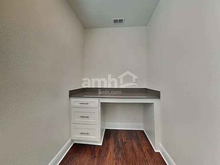 27334 Saint Andrews Ave — Photo 11