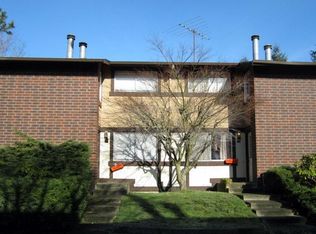 11348 3rd Ave NE APT B, Seattle, WA 98125