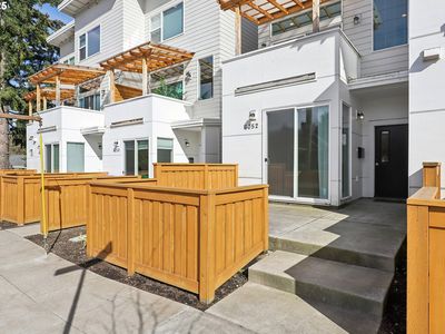 6052 NE 42nd Ave, Portland, OR, 97218