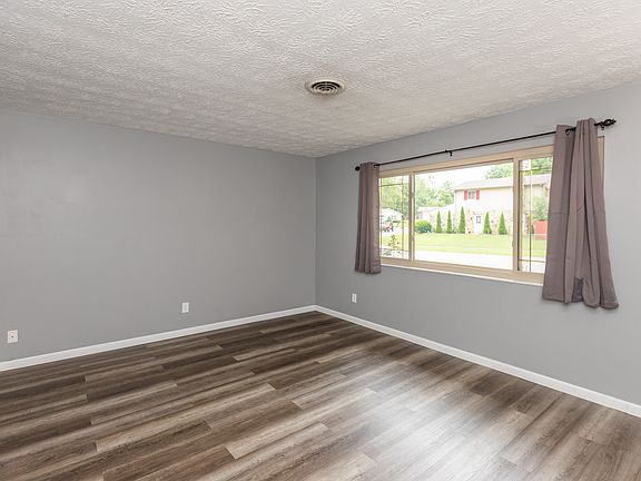 4th image of 7120 Hearthstone Way