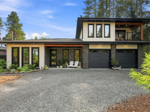 935 Meadowlark Pl, Nanaimo, BC V9K 1M6