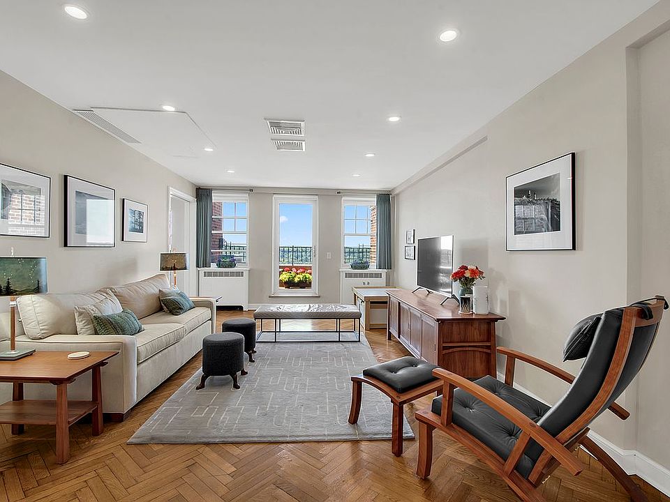 1st image of 140 Cabrini Blvd #139
