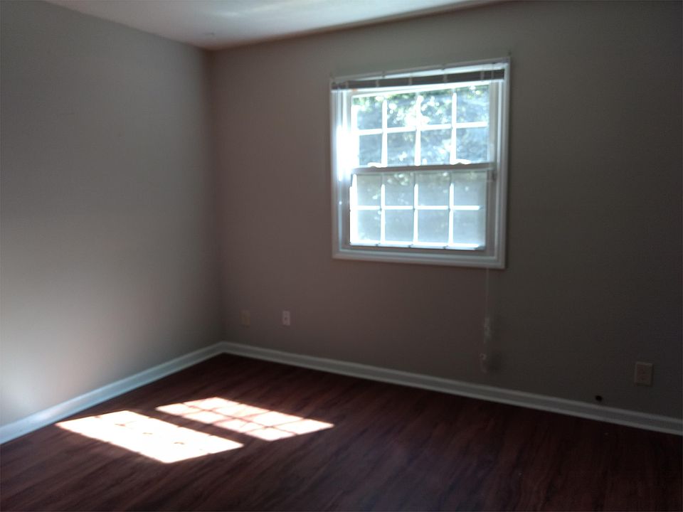 2nd image of 1905 James St APT B