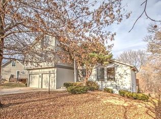 1108 NE 97th Pl, Kansas City, MO 64155