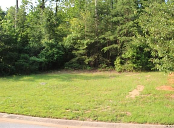 2nd image of 1902 Mountain Park Dr
