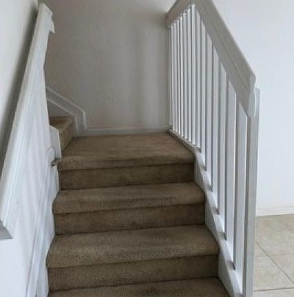 5th image of 1028 NE 30th Ave