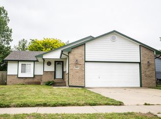 2613 W 44th St S, Wichita, KS 67217