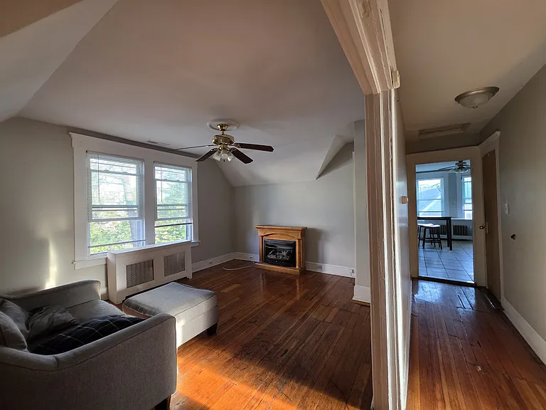 64 Stanley St #3A — Photo 5