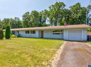 253 NE Azalea Dr, Corvallis, OR