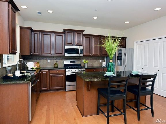 4th image of 7629 NE 198th Pl