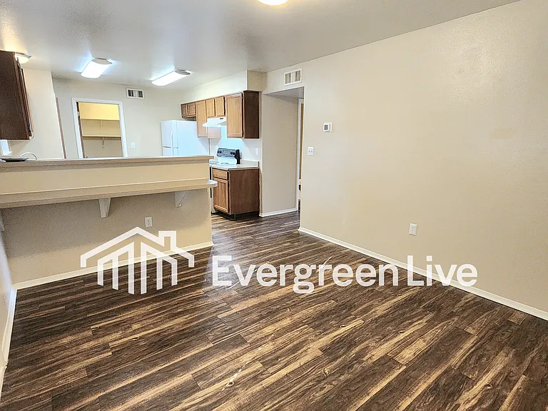 4200 Lew Wallace Dr — Photo 7