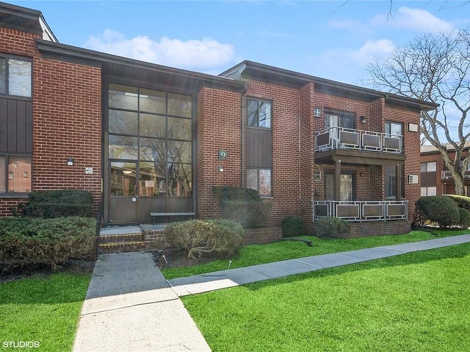 1st image of 9 Darian Court #1D