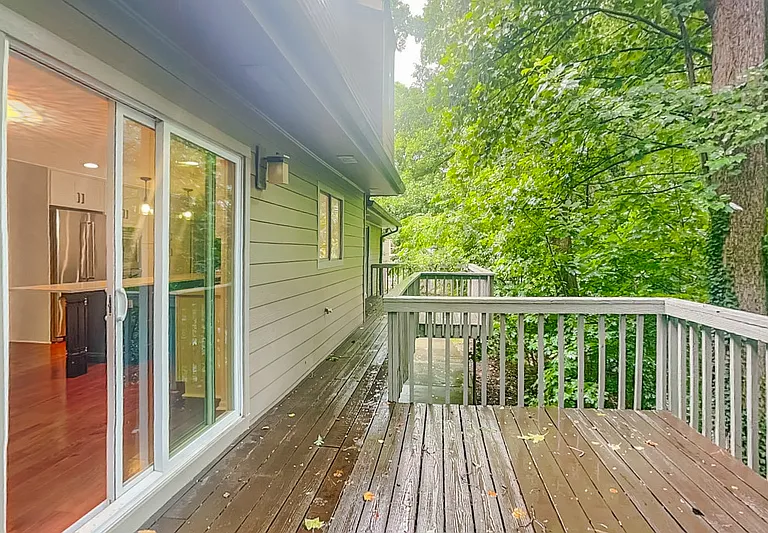 4623 Huntridge Dr NE — Photo 23