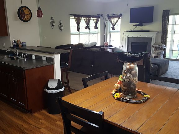2nd image of 1935 N Waterville Rd Unit 3