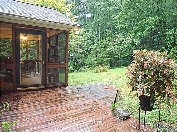 5th image of 424 Hunters Glen Ln