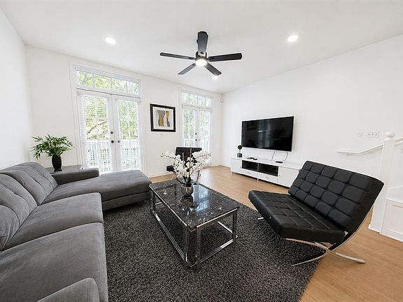 5th image of 660 Celebration Ave APT 240
