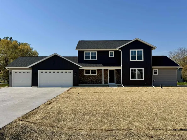 615 Oak St, Scandinavia, WI 54977