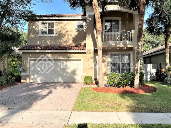 5037 Sancerre Cir, Lake Worth, FL 33463