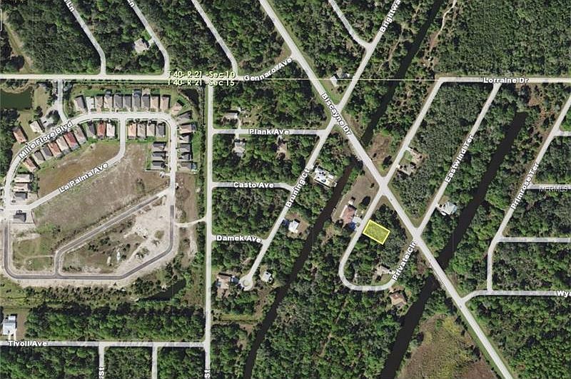 2nd image of 2208 Private Cir