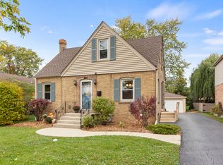 980 S Spring Rd, Elmhurst, IL 60126