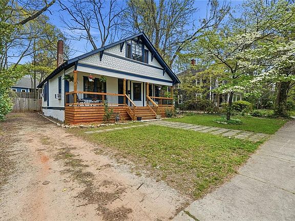 3rd image of 373 Oakdale Rd NE