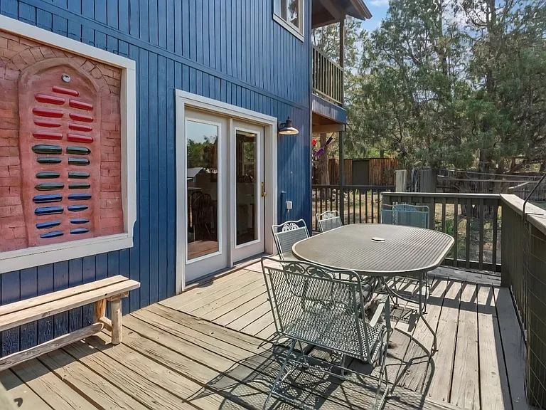 274 N Willow St — Photo 10