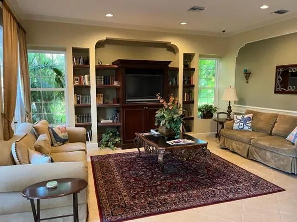 1590 S 42nd Cir APT 310, Vero Beach, FL 32967