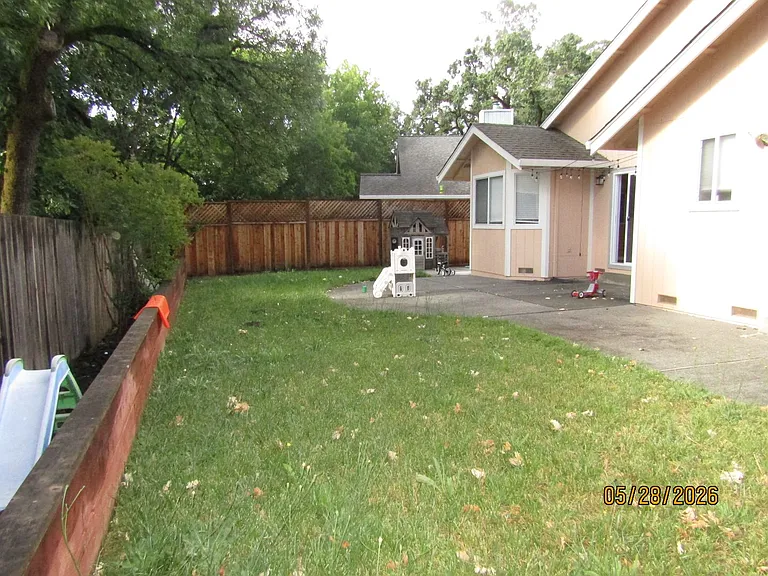 2782 Royal Oak Pl — Photo 16