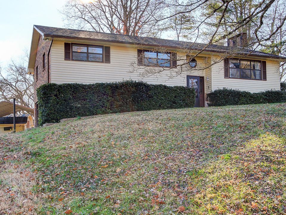1st image of 231 Woodland Dr