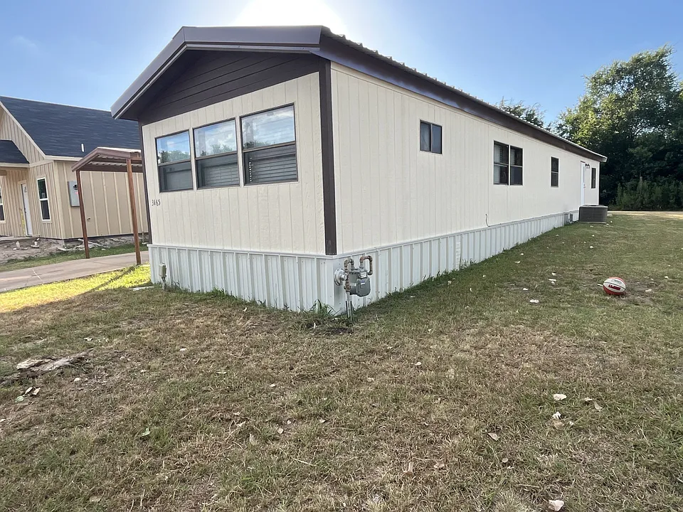 3165 Bob White Rd