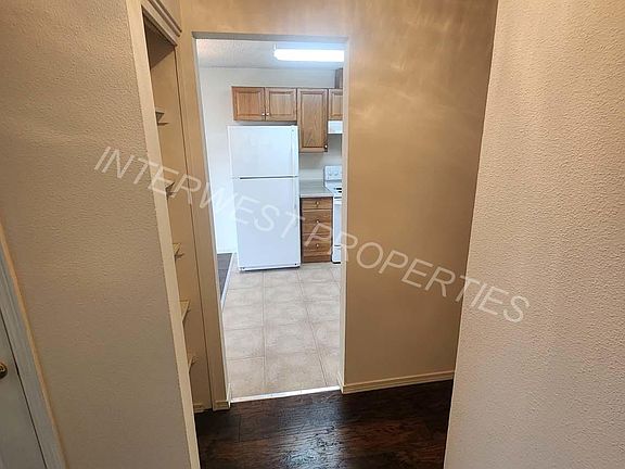 2nd image of 4700 Falls View Ave #10