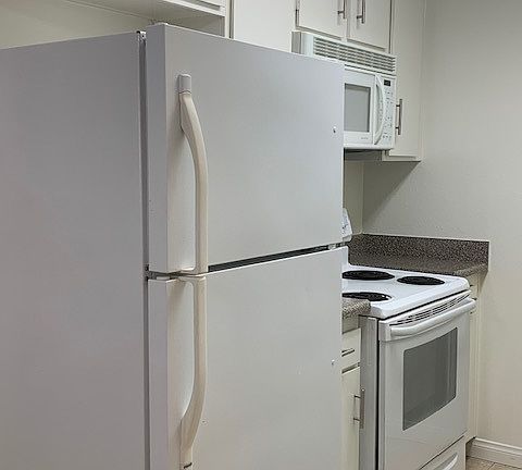 5th image of 2160 S Beverly Glen Blvd APT 234
